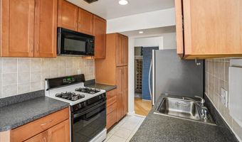 4970 BATTERY Ln 409, Bethesda, MD 20814