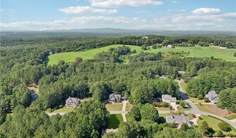 202 Saddlehorn Trl, Ball Ground, GA 30107