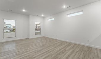 751 St Charles Pl, Bentonville, AR 72713