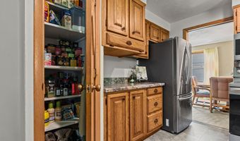 58 CRESTVIEW Dr, Appleton, WI 54915