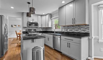 117 Chinquapin Orch, Yorktown, VA 23693