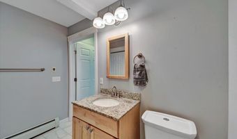 28 Mansfield Ln, Berlin, VT 05602