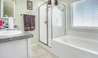 17993 Mondamon Rd, Apple Valley, CA 92307