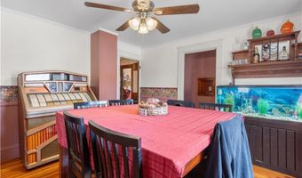 32 Union St, East Greenwich, RI 02818