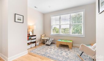 2800 Hilliard Dr, Charlotte, NC 28205