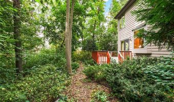 12068 Gantry Ln, Apple Valley, MN 55124