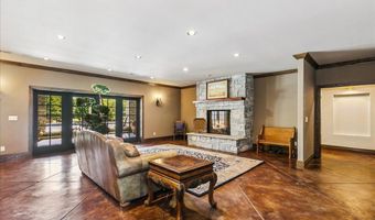 115 E Pine Meadow Ct, Andover, KS 67002