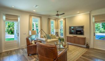 19 11th St, Apalachicola, FL 32320