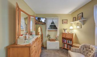 106 Burnshaw Ln, Albrightsville, PA 18210