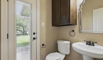 209 Ellis Creek Dr, Weatherford, TX 76085