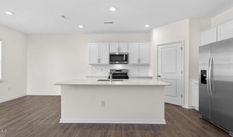 75 Green Laurel Dr, Angier, NC 27501
