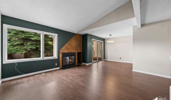 3236 Eastgate Pl #18, Anchorage, AK 99504