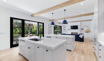 13 Sunswyck Rd, Darien, CT 06820