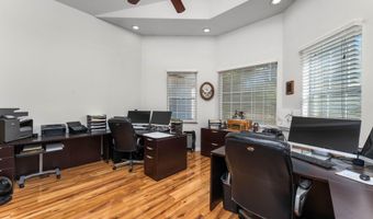 15947 Butterfield Ln, Anderson, CA 96007