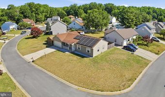 1 CROSLEY Ct, Dover, DE 19904