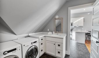 451 Appletree Point Rd, Burlington, VT 05408