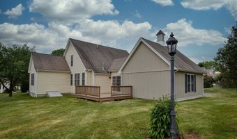 12 Braeburn Ln 12, Ashland, MA 01721