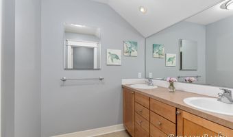 8790 Laurel Ridge Dr SE, Alto, MI 49302