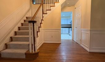 3502 HOLLY Rd, Annandale, VA 22003