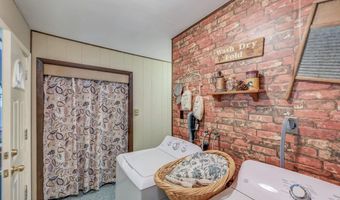 106 Burnshaw Ln, Albrightsville, PA 18210