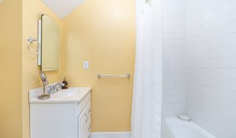 2 Merritt Woods, Burlington, CT 06013