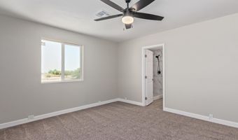 7525 W Lake Erie Dr, Casa Grande, AZ 85194