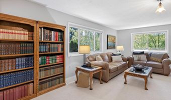 506 Lakeview Dr, Cascade, ID 83611