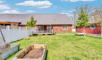 127 Maxwell St, Algood, TN 38506
