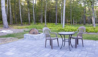 295 Hopkins Hollow Rd, Coventry, RI 02827