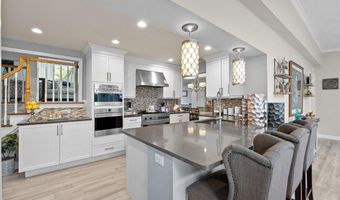 11 Stuart Ave, Amityville, NY 11701