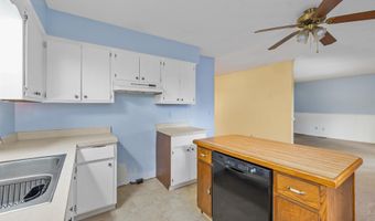 701 Shawnee Dr, Angola, IN 46703