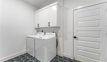 2 Damerham Ln, Bella Vista, AR 72714