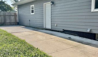 121 H Ave W, Albia, IA 52531