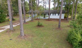 266 Lakeview Dr, Baxley, GA 31513