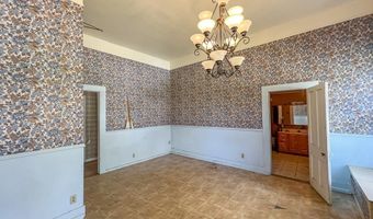 206 W Ave B, Alpine, TX 79830