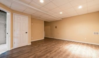 182 Dakota Dr, Andover, NJ 07848