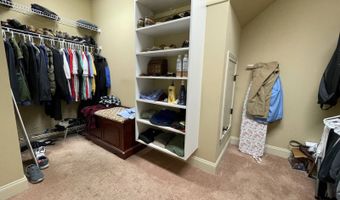 17 Valley View Rd, Batesville, AR 72501