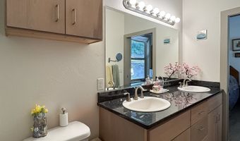 929 OLD COUNTY Rd, Brookings, OR 97415