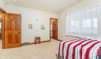 435 N Chestnut Blvd, Brandon, SD 57005