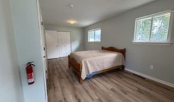 1819 Washington St, Algonac, MI 48001