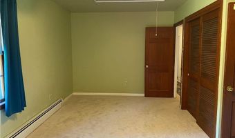 40 Aaron Ave Ave, Bristol, RI 02809