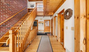 40 Indian Ladder Dr, Altamont, NY 12009