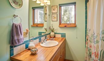 13 Coyote Loop, Arroyo Hondo, NM 87513