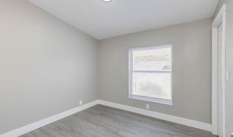 911 York # 82 St 82, Aumsville, OR 97325