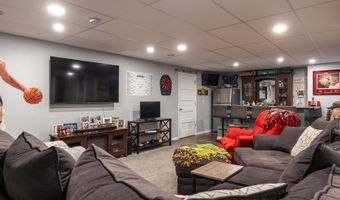 W5724 JOCHMANN Drive, Appleton, WI 54915