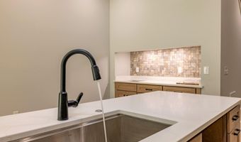 1036 Cummings St 1, Abingdon, VA 24211