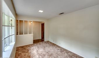 33 Pebble Hill Dr, Brandon, MS 39042