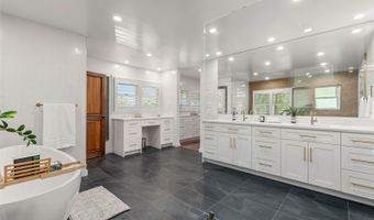 127 Mokumanu Dr, Kailua, HI 96734