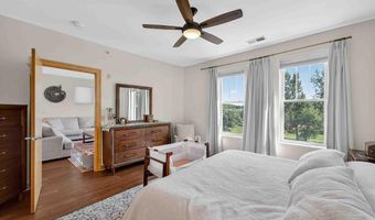 8253 Mayo Dr 201, Madison, WI 53719