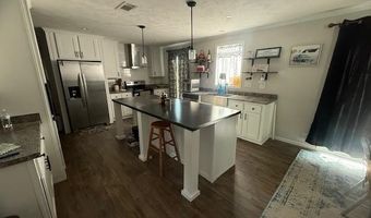 7117 N Bogardus Rd, Austin, IN 47102